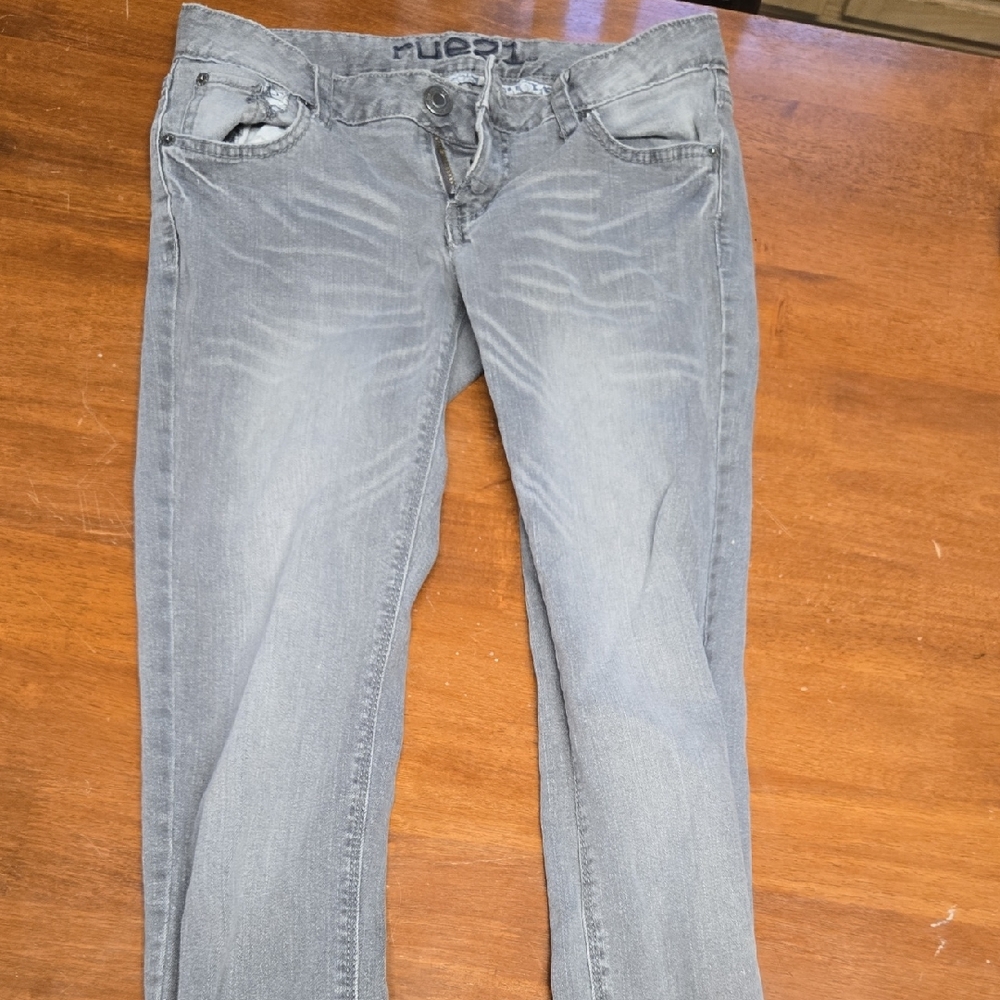 Rue21 Women's Light Gray Skinny Jeans